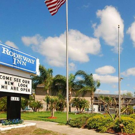 Rodeway Inn Forest City Bagian luar foto