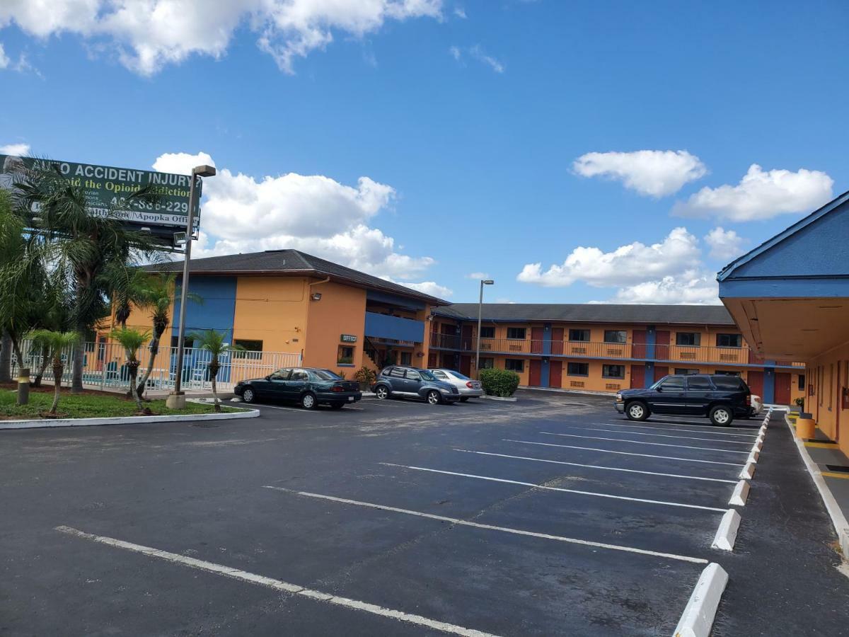 Rodeway Inn Forest City Bagian luar foto